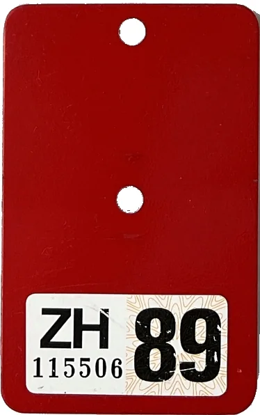 Rote Zürcher Velonummer mit Vignette 89